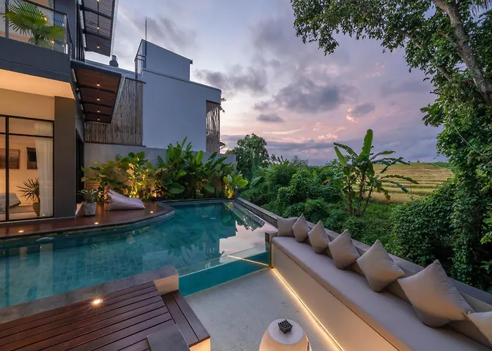 Luna : Brand New 4br With 180° Rice Field Views Canggu (Bali)