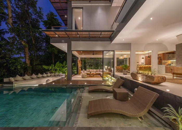 Villa Luna : Brand New 4br With 180° Rice Field Views *