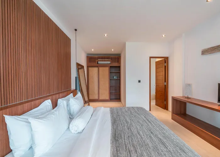 Villa Luna : Brand New 4br With 180° Rice Field Views