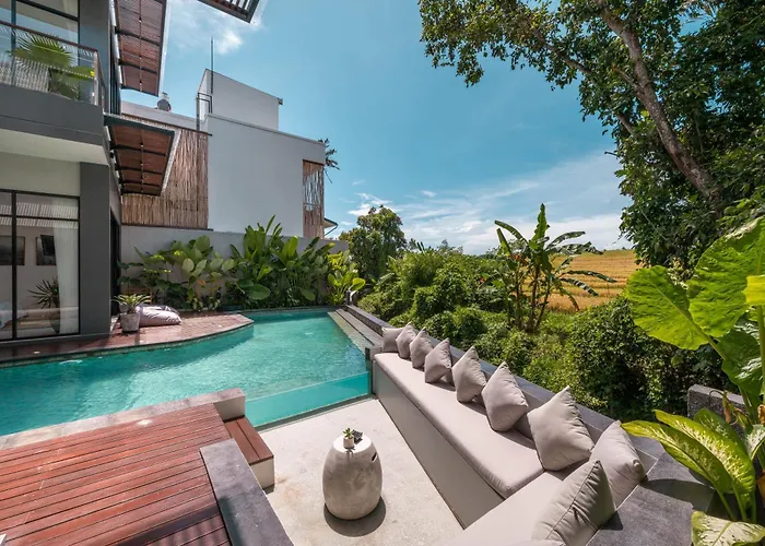 Luna : Brand New 4br With 180° Rice Field Views