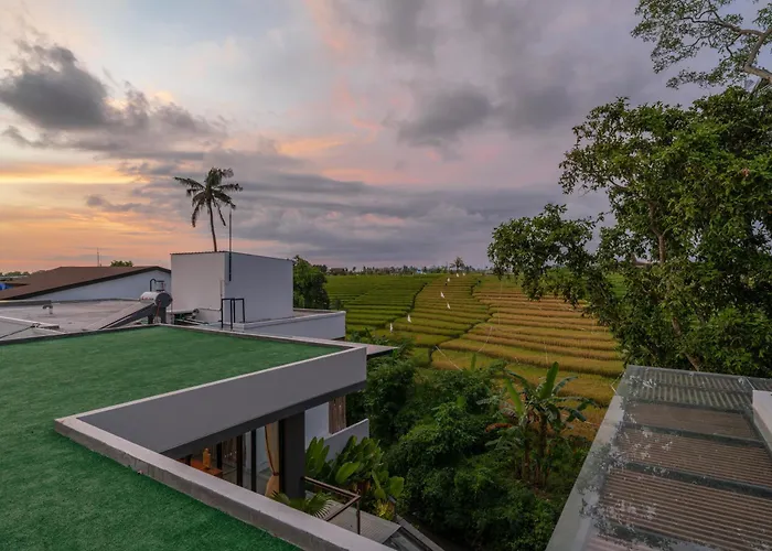 Luna : Brand New 4br With 180° Rice Field Views Villa *
