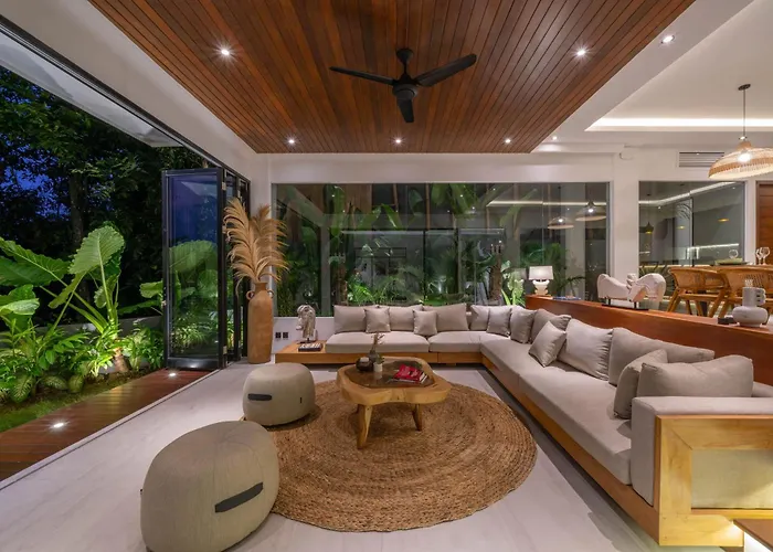 Villa Luna : Brand New 4br With 180° Rice Field Views Canggu (Bali)
