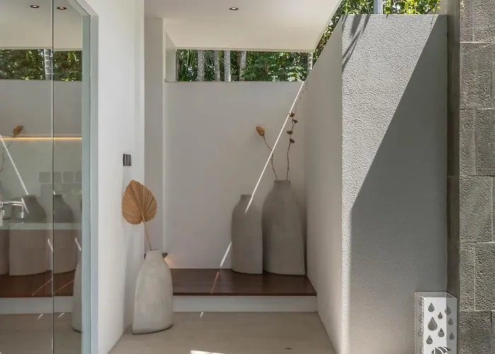 Luna : Brand New 4br With 180° Rice Field Views Villa Canggu (Bali)