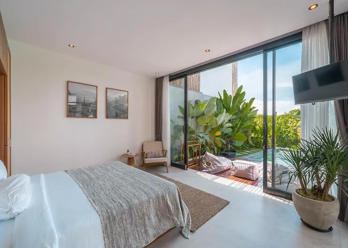 Luna : Brand New 4br With 180° Rice Field Views
