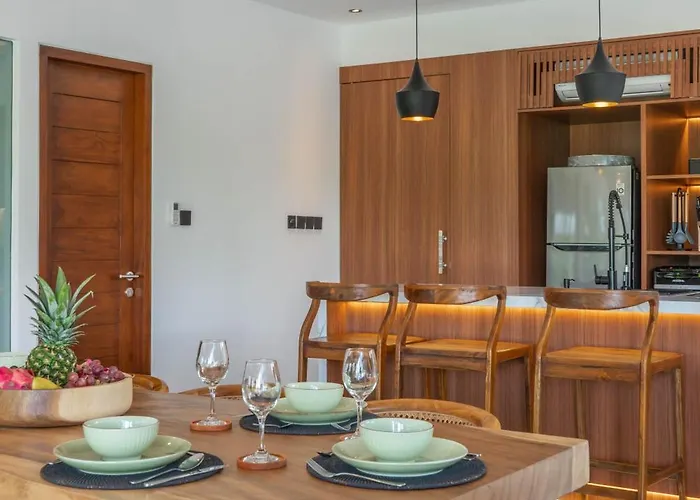 Villa Luna : Brand New 4br With 180° Rice Field Views Canggu (Bali)